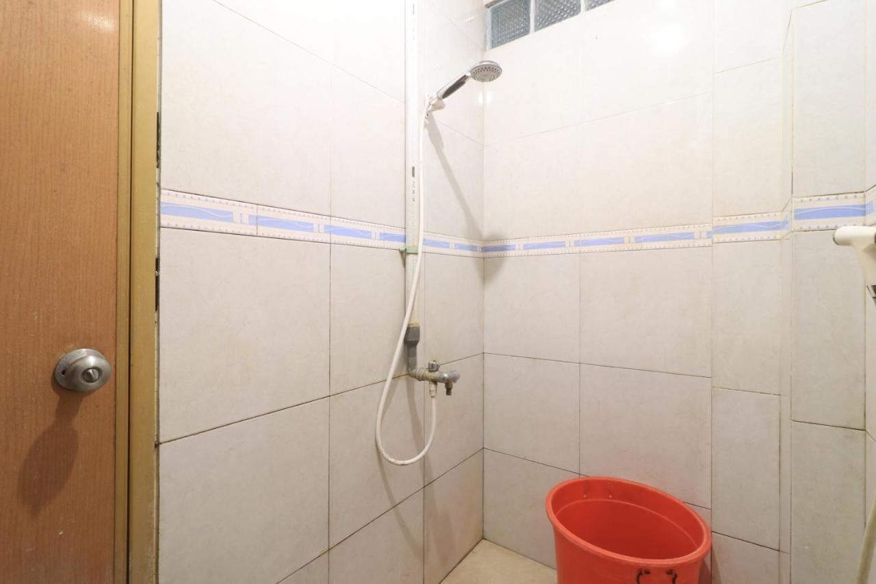 Eiffel Residence Batu Tulis 37 - Female Only Jakarta Exterior photo