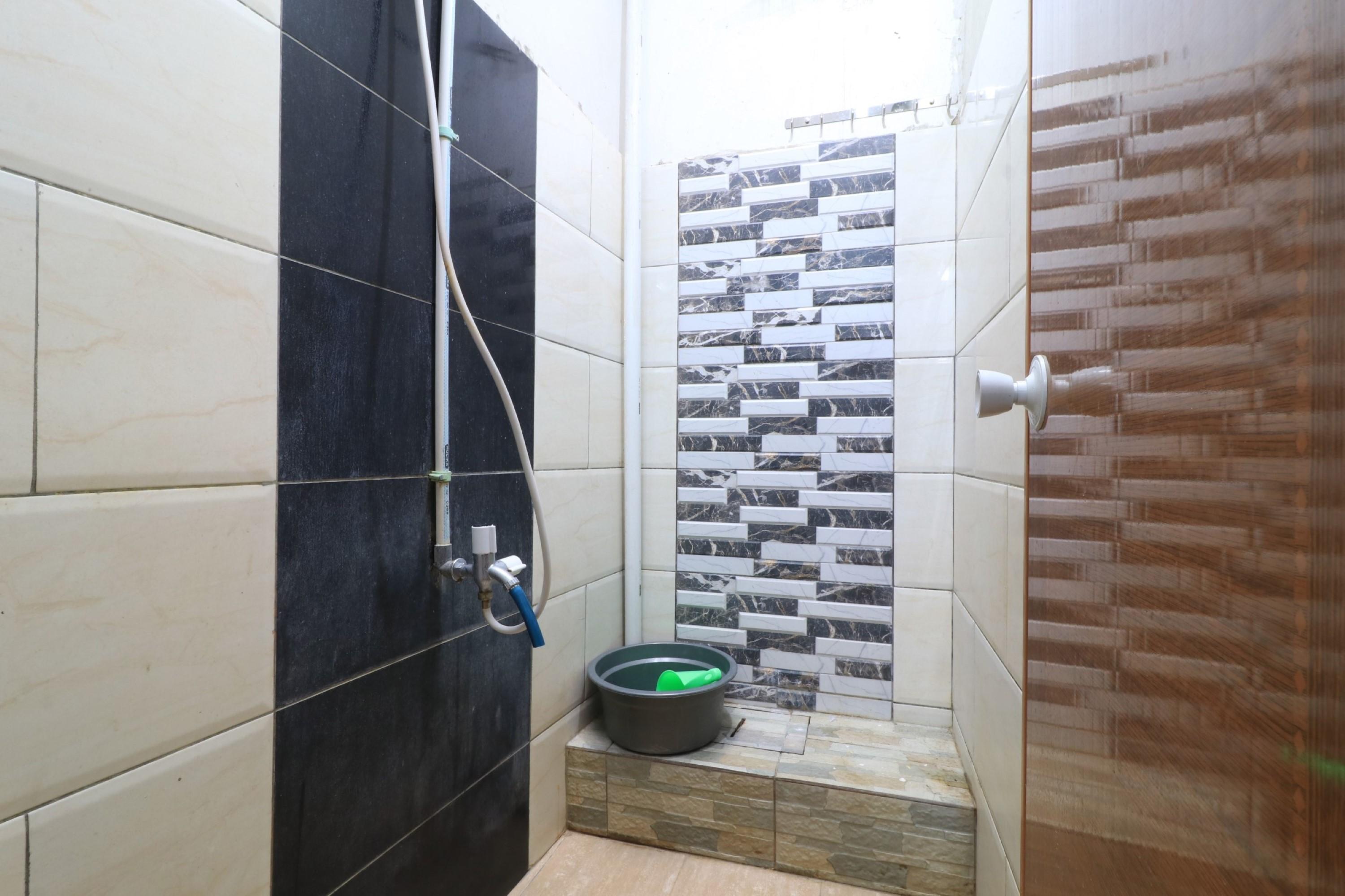 Eiffel Residence Batu Tulis 37 - Female Only Jakarta Exterior photo