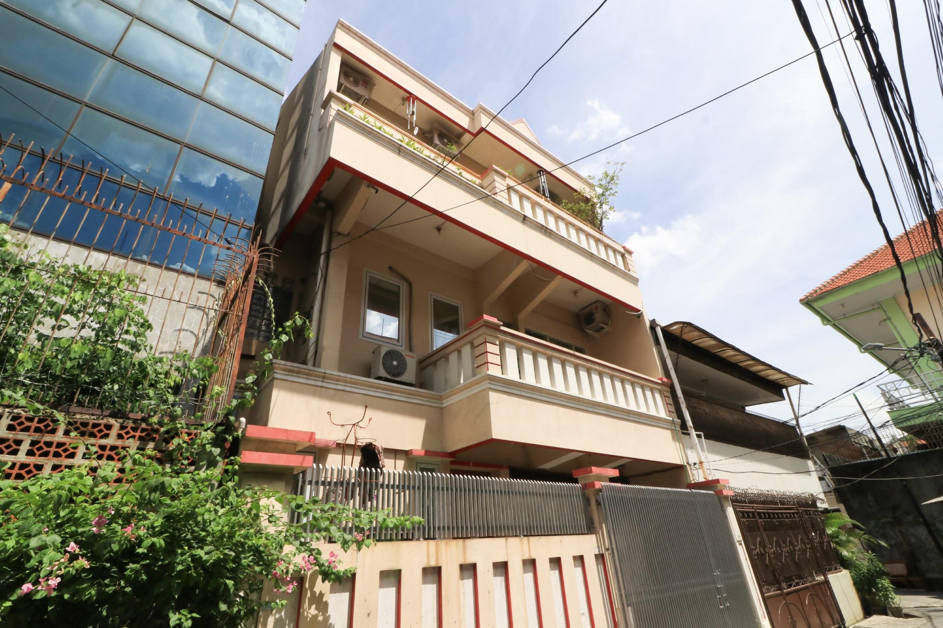 Eiffel Residence Batu Tulis 37 - Female Only Jakarta Exterior photo