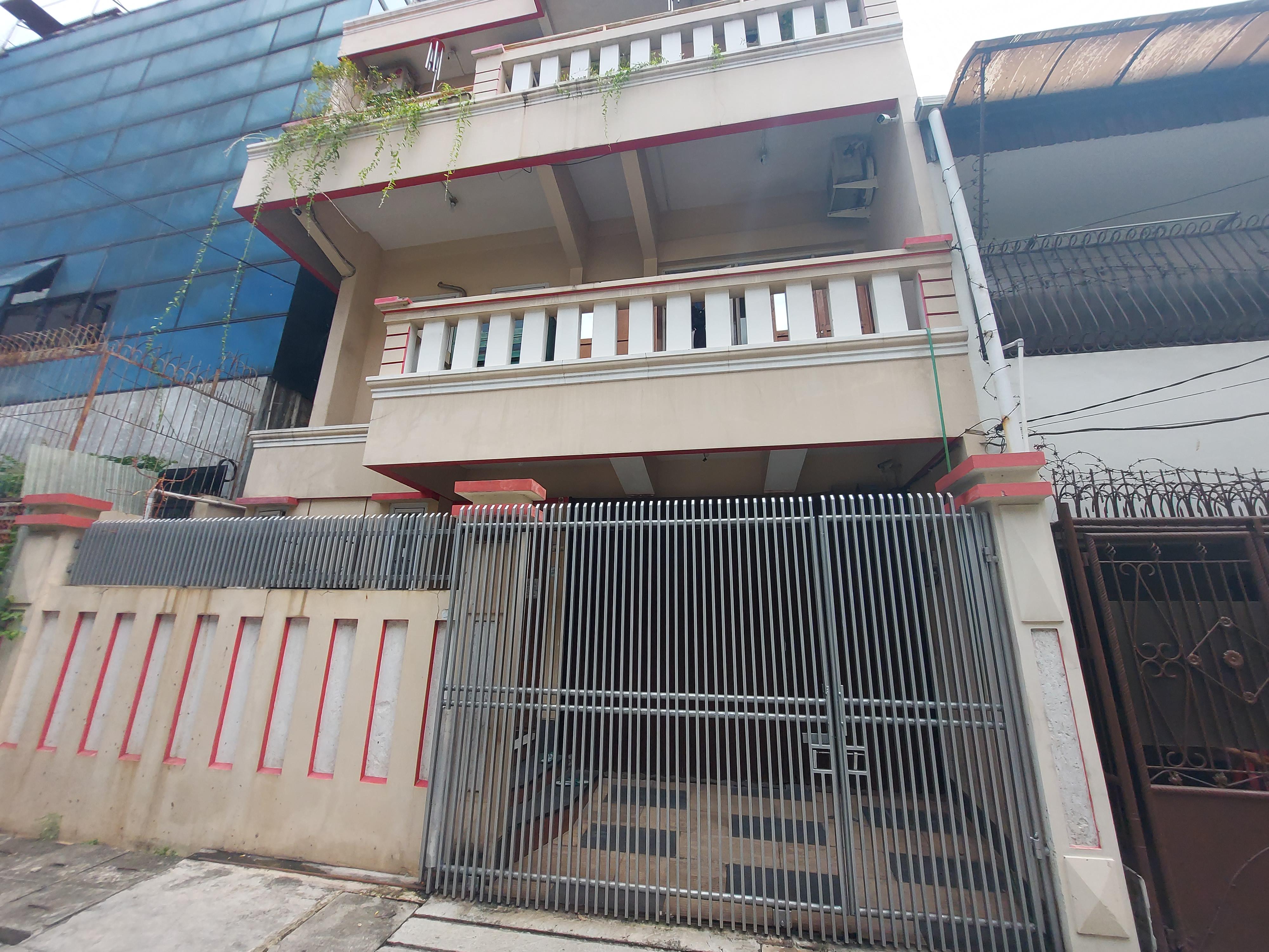 Eiffel Residence Batu Tulis 37 - Female Only Jakarta Exterior photo